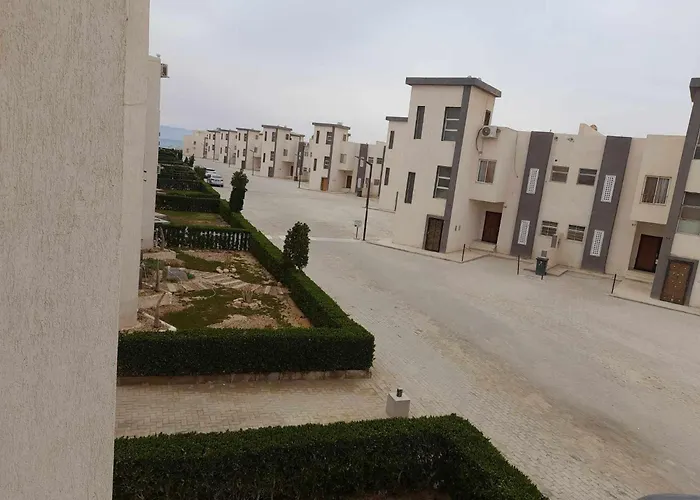 White Bay علوي قرية وايت باي راس سدر * Rasz Szedr